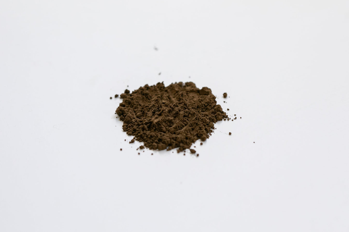 Hojicha powder on a white background